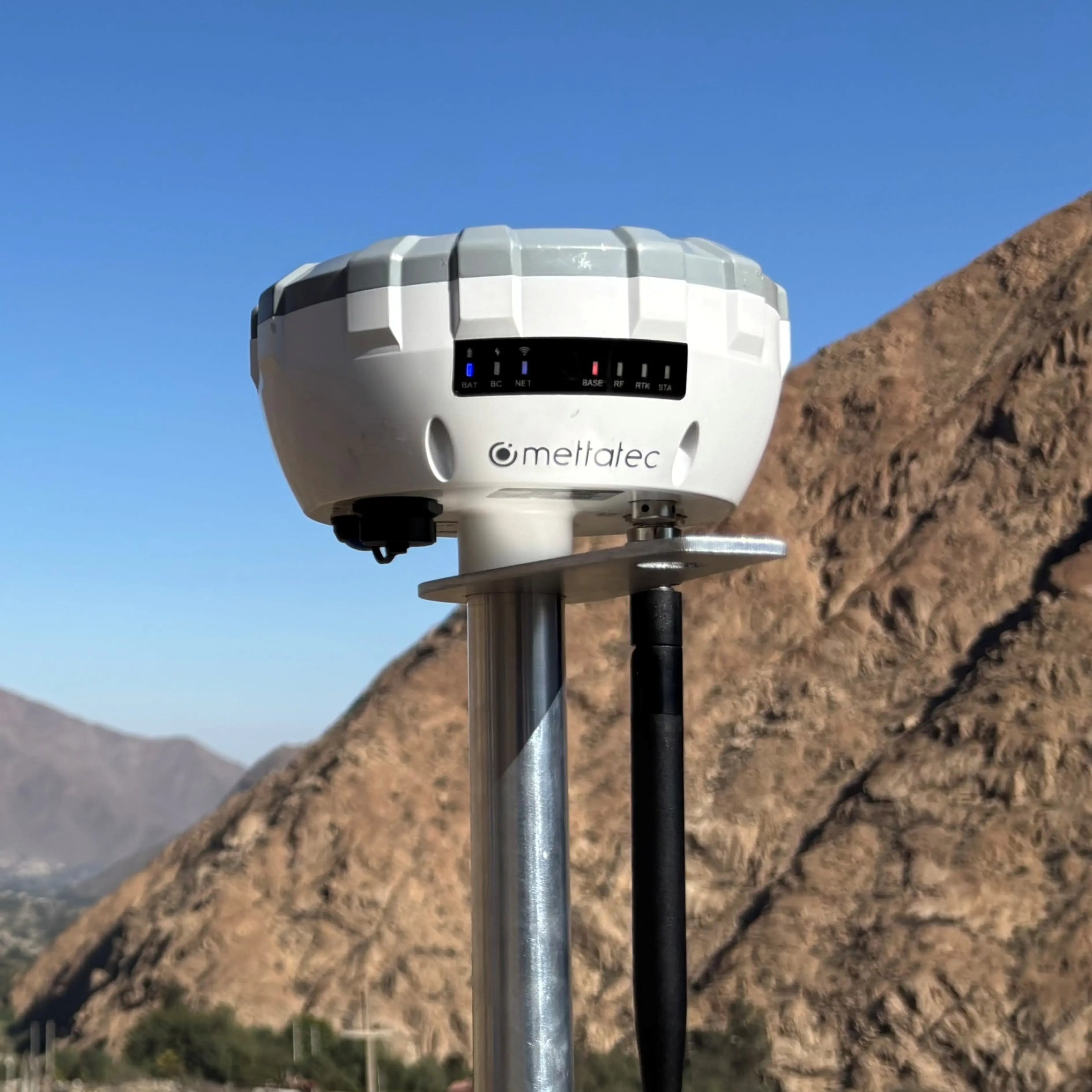 X5 R GNSS receiver
