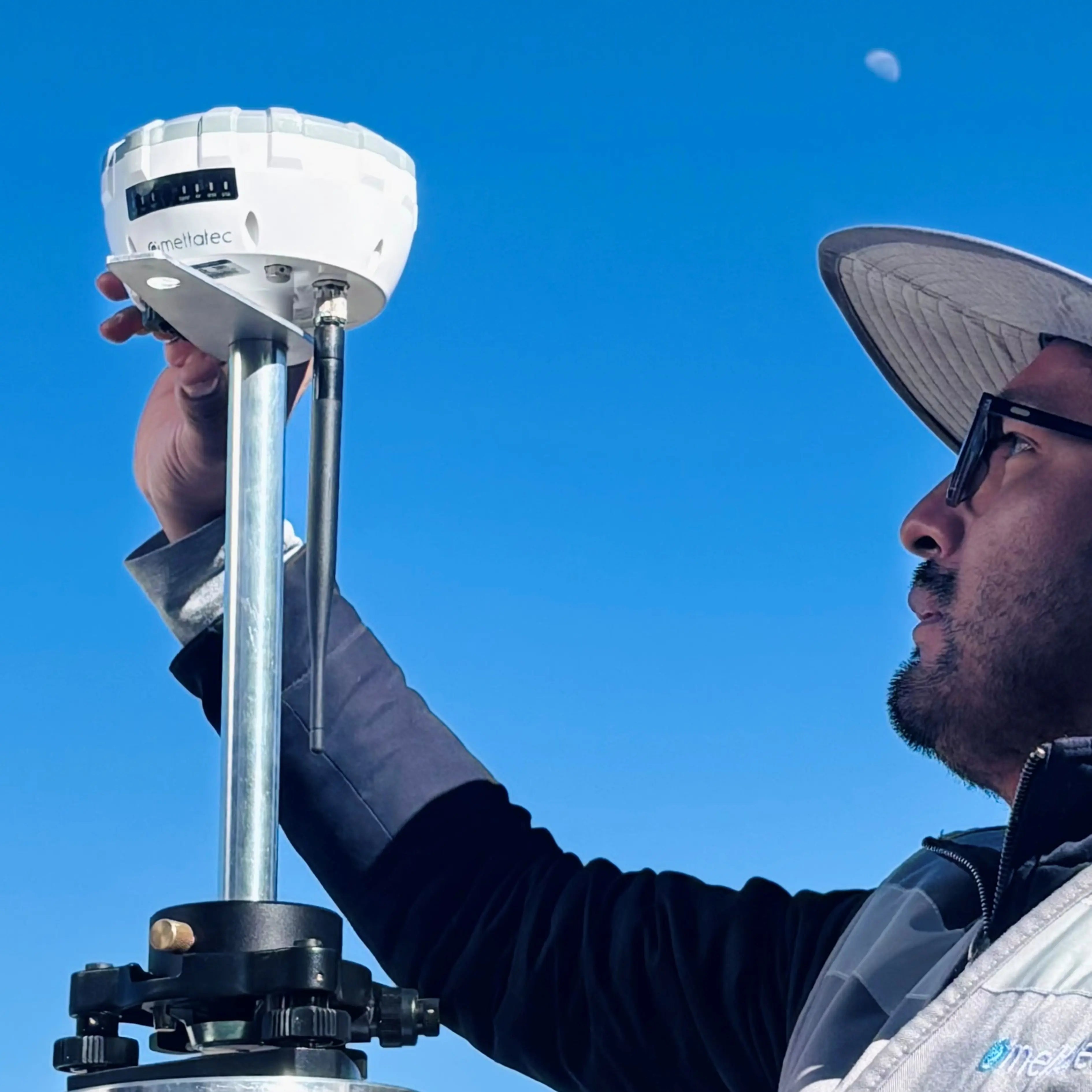 X5 R GNSS receiver
